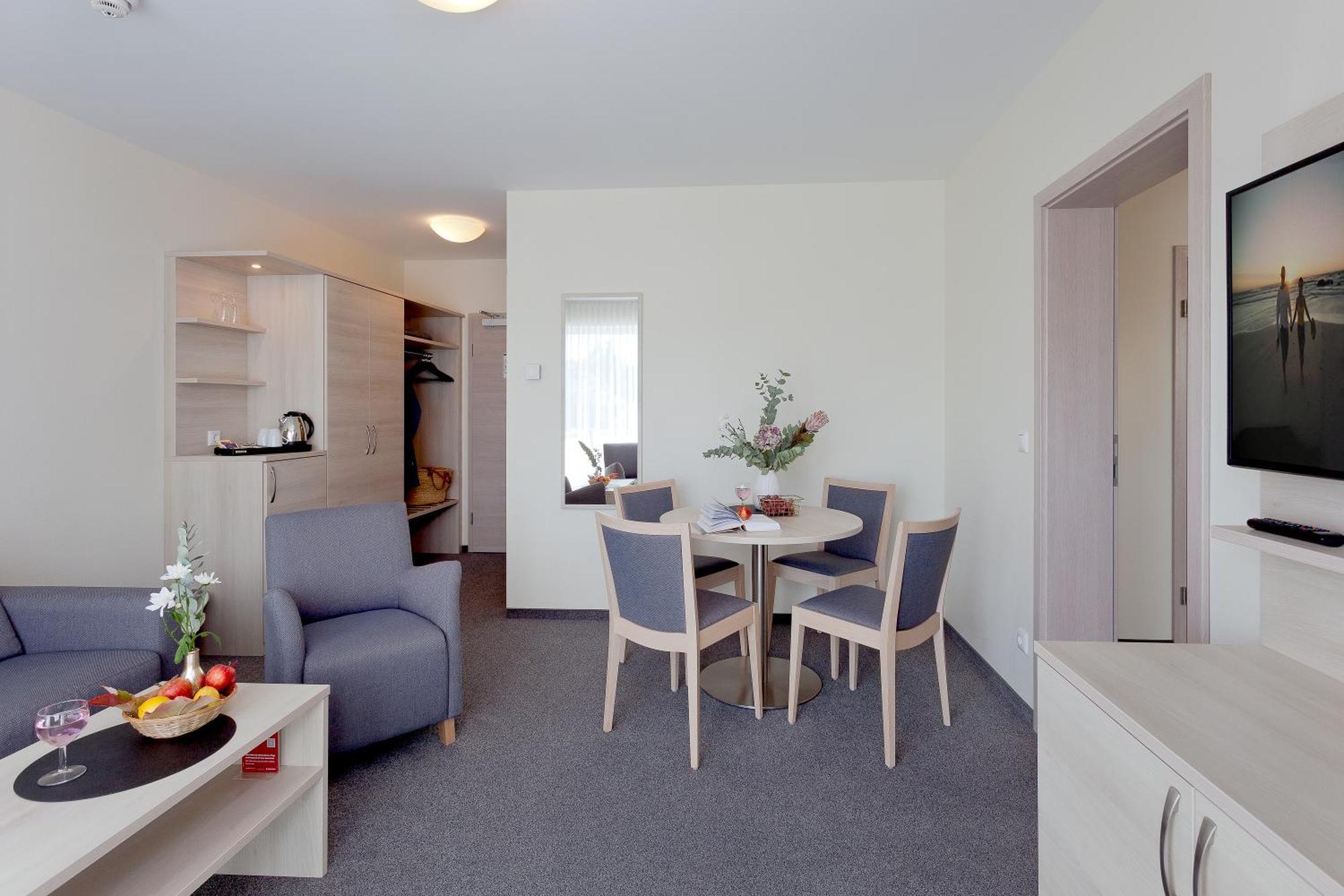 Schlechters Feriendomizil Apartment Зиновиц Екстериор снимка
