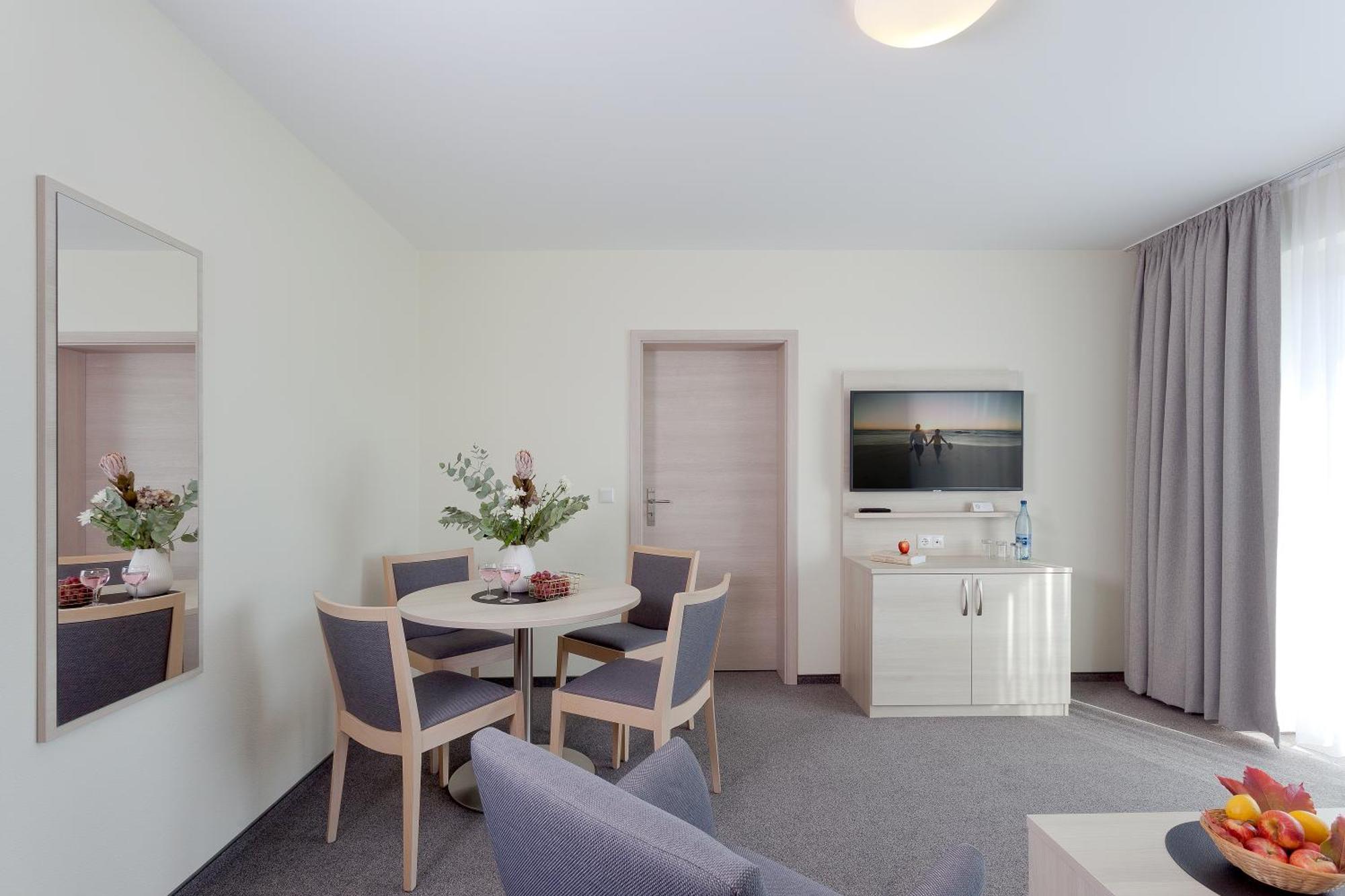 Schlechters Feriendomizil Apartment Зиновиц Екстериор снимка